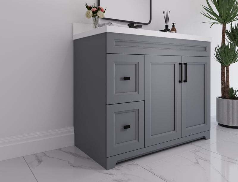 Hampton 42" Solid-Wood Vanity with Quartz Countertop